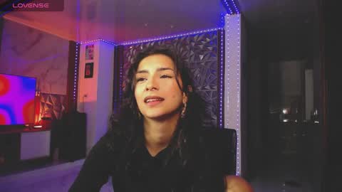 Isabel online show from May 27, 2026, 9:12 pm