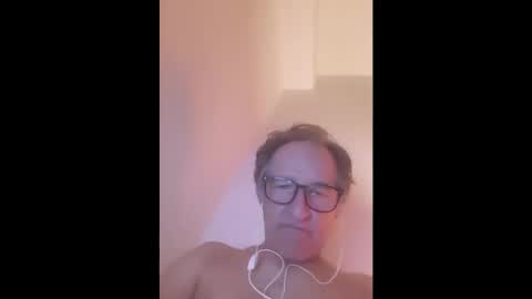 scotchwhieskie online show from June 7, 2026, 10:02 pm