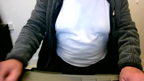 Snapshot of scotti30 chatting on December 21, 2024, 9:23 am Scott online show from December 21, 2024, 9:23 am
