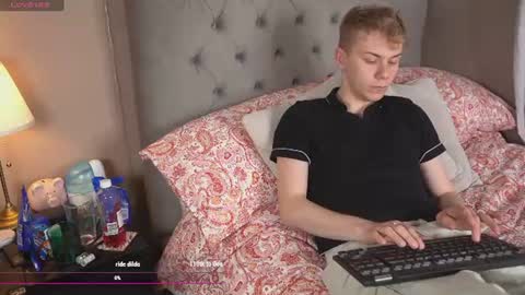 Snapshot of scottish_twink01 chatting on June 13, 2026, 10:40 pm danny online show from June 13, 2026, 10:40 pm