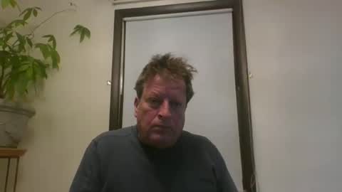 scottpbi52 online show from January 10, 2025, 5:05 am