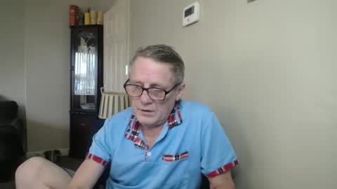 James online show from November 11, 2025, 12:38 pm