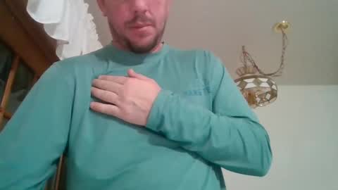 Snapshot of scottydoesntknow0 chatting on December 5, 2024, 3:15 am scottydoesntknow0 online show from December 5, 2024, 3:15 am