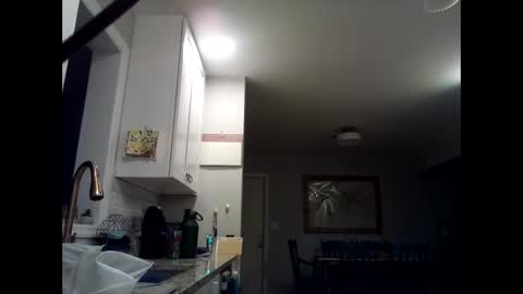 scottyknows101 online show from April 15, 2026, 10:44 am