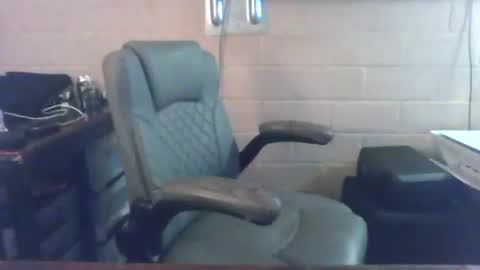 Snapshot of sdh69 chatting on June 10, 2026, 7:18 am eating pussy sucking dick online show from June 10, 2026, 7:18 am