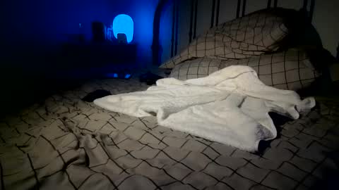 ObvHype online show from April 24, 2026, 5:21 am