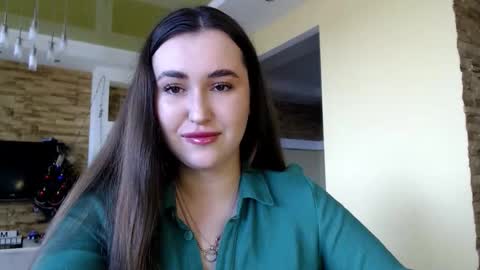 Elizabeth  online show from January 9, 2025, 9:59 am