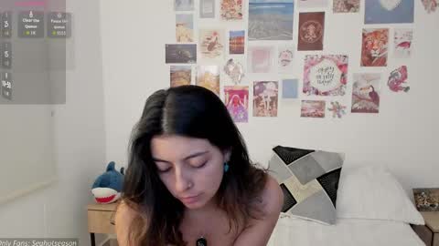 Snapshot of seahotseason chatting on April 28, 2026, 2:27 am Aria Independent model online show from April 28, 2026, 2:27 am