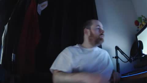 Snapshot of seanv24 chatting on February 18, 2025, 2:05 am seanv26 online show from February 18, 2025, 2:05 am