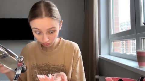 Kate online show from March 4, 2026, 12:11 pm