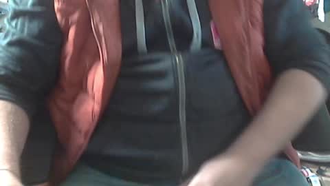 Snapshot of seathrough chatting on November 26, 2025, 2:51 pm Falco J online show from November 26, 2025, 2:51 pm