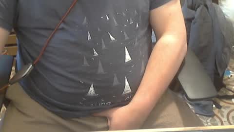 Snapshot of seathrough chatting on January 16, 2026, 9:35 am Falco J online show from January 16, 2026, 9:35 am