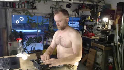 Seattlemanwhore online show from September 11, 2025, 2:28 pm