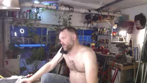 Seattlemanwhore online show from November 12, 2025, 3:12 pm