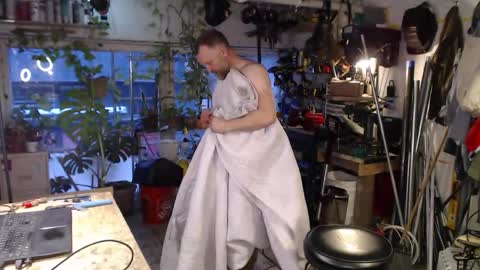 Seattlemanwhore online show from April 5, 2026, 2:25 pm