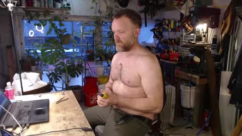 Seattlemanwhore online show from April 19, 2026, 2:05 pm