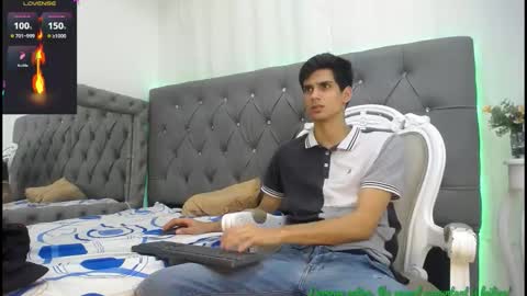 sebalexis7 online show from September 21, 2025, 3:08 am