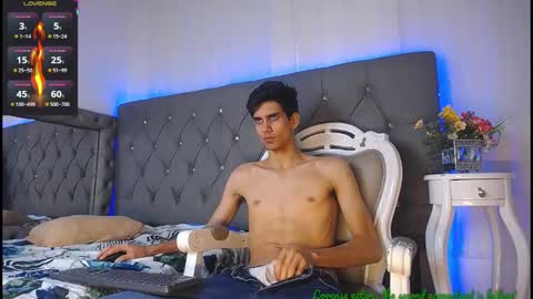 sebalexis7 online show from September 23, 2025, 4:04 am