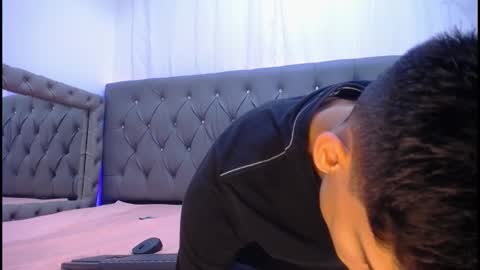 sebalexis7 online show from November 5, 2025, 2:44 am