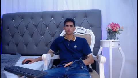 sebalexis7 online show from November 8, 2025, 3:50 am