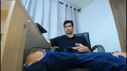 sebalexis7 online show from November 25, 2025, 3:28 am