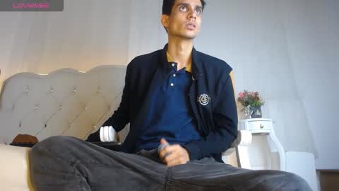 sebalexis7 online show from December 4, 2025, 3:27 am