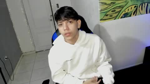 sebas_pretty7 online show from November 30, 2025, 12:42 pm