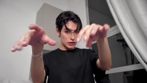 sebastian online show from December 21, 2024, 11:34 pm