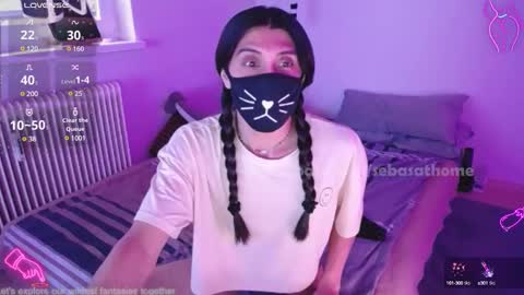 Nip online show from February 10, 2025, 2:05 pm