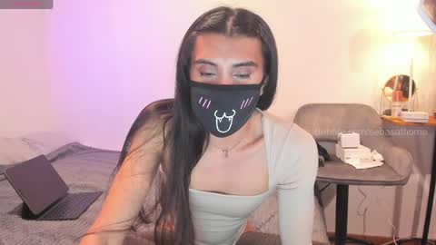 Nip online show from June 3, 2026, 6:35 pm