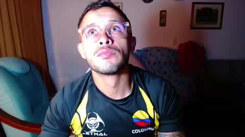 Snapshot of sebastian_025 chatting on June 24, 2026, 6:12 am Sebastian online show from June 24, 2026, 6:12 am