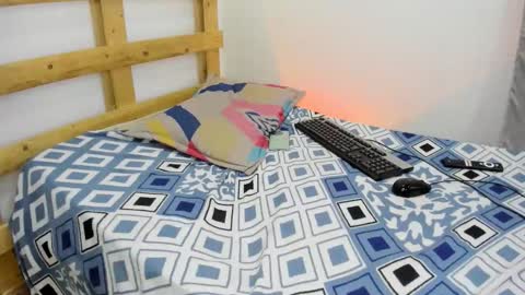 sebastian 0422 online show from December 5, 2025, 3:48 am