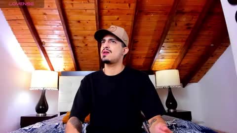 Snapshot of sebastian_berne chatting on March 9, 2025, 3:27 pm Sebastian Berne online show from March 9, 2025, 3:27 pm