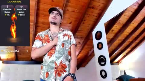 Snapshot of sebastian_berne chatting on September 19, 2025, 8:20 pm Sebastian Berne online show from September 19, 2025, 8:20 pm