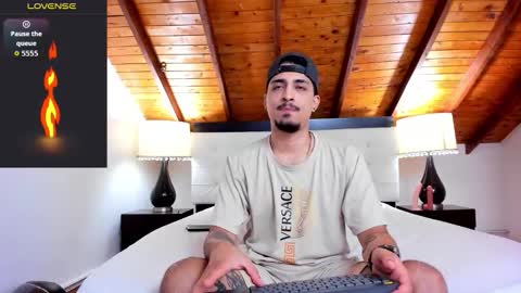 Snapshot of sebastian_berne chatting on September 29, 2025, 7:40 pm Sebastian Berne online show from September 29, 2025, 7:40 pm