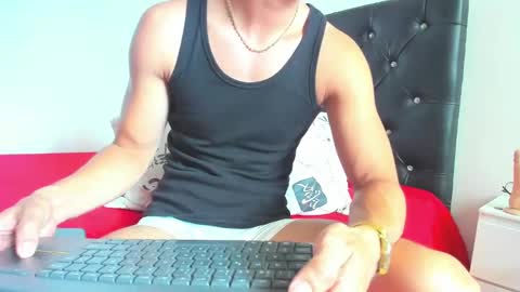 SEBAS  online show from February 1, 2025, 7:02 pm