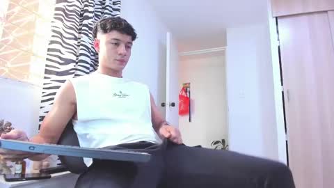 SEBAS  online show from March 3, 2025, 10:42 pm