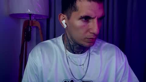 Sebastian online show from October 21, 2025, 2:01 am