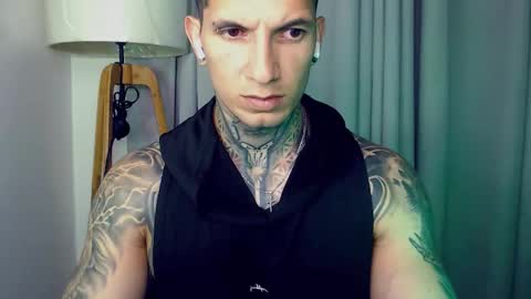 Sebastian online show from November 25, 2025, 12:54 am