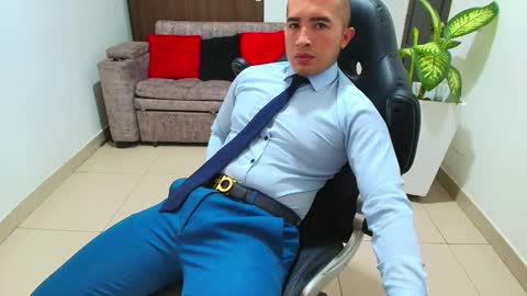 juan  sebastian online show from March 8, 2025, 6:58 pm