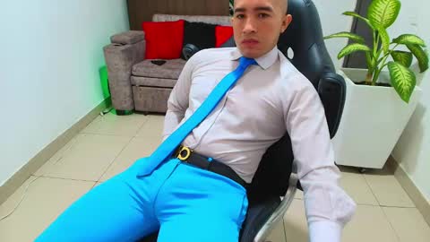 juan  sebastian online show from March 12, 2025, 3:07 pm