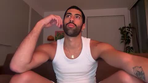 sebastianalll online show from December 5, 2025, 11:19 am