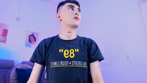     .  INDEPENDENT MODEL online show from April 22, 2026, 2:25 am