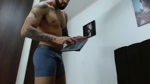 Sebastiano online show from December 13, 2024, 3:38 am