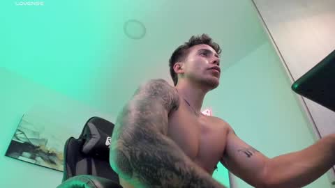 Lucian Sinclair online show from February 5, 2025, 4:06 am