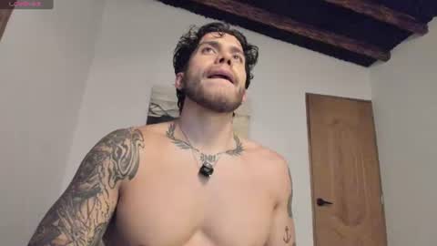 Snapshot of sebastianortizm chatting on June 20, 2026, 1:52 am Lucian Sinclair online show from June 20, 2026, 1:52 am