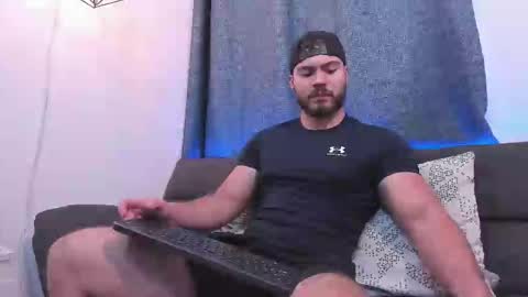 Instagram jeanpaulfit  online show from February 23, 2025, 9:59 pm