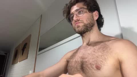 sebasvalentinos online show from March 8, 2026, 1:25 am