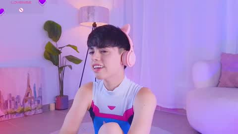 Snapshot of sebbyross chatting on September 22, 2025, 7:16 pm sebby online show from September 22, 2025, 7:16 pm