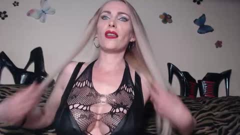 Emily online show from April 28, 2026, 8:25 pm